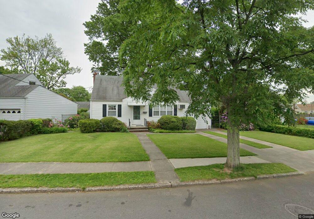 411 Edgewood Rd, Linden, NJ 07036 - photo 1