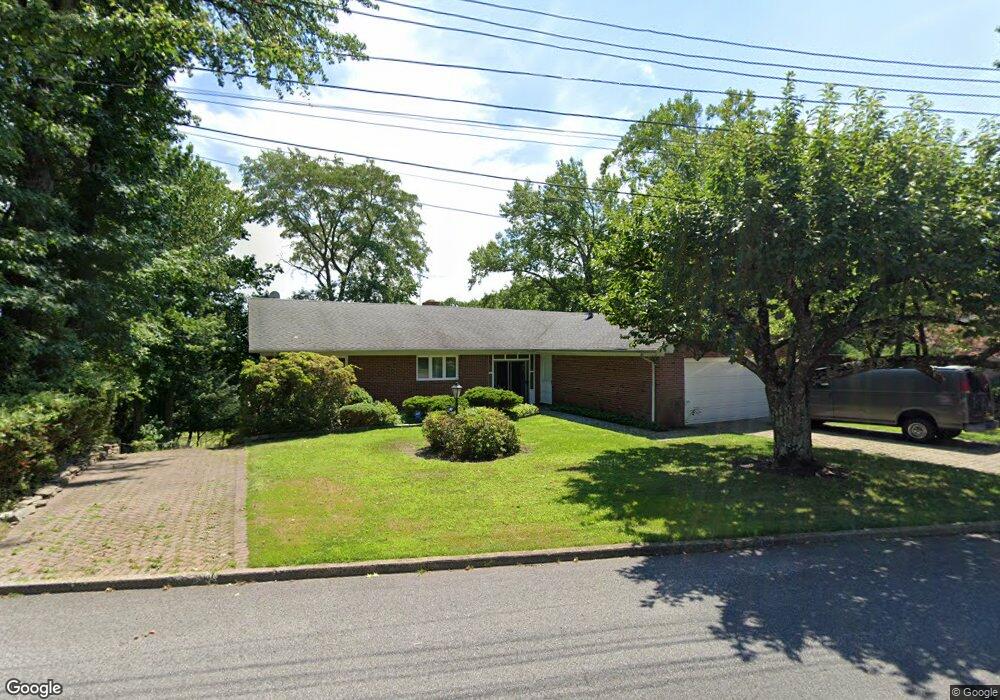 2 Whitwell Place, Staten Island, NY 10304 - photo 1