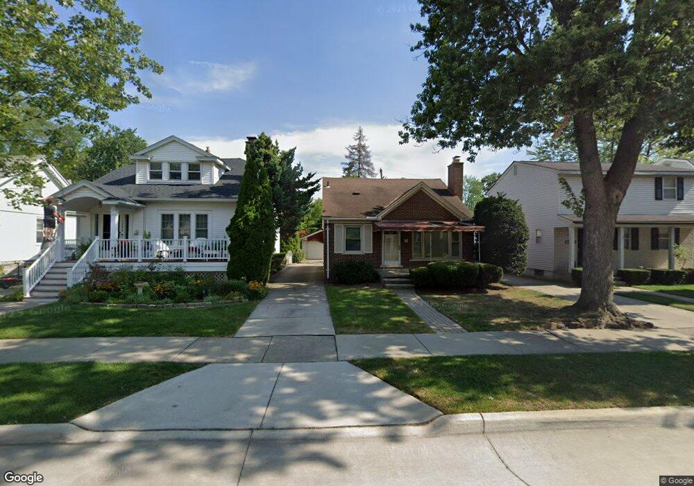 1764 Anita Ave, Grosse Pointe Woods, MI 48236 - photo 1