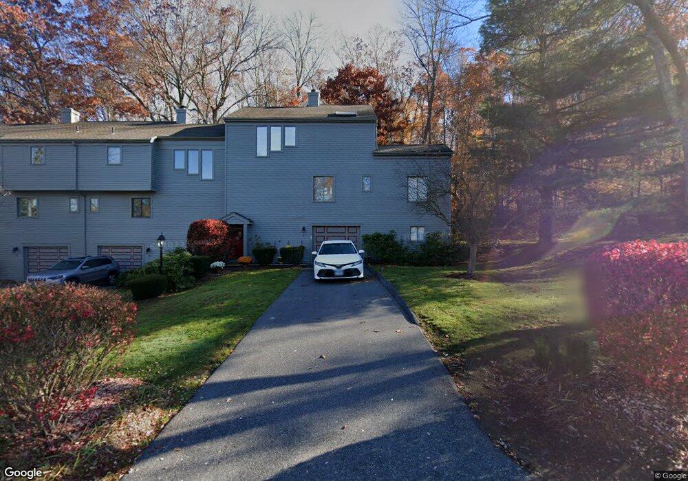 27 Ledgewood Dr, Brookfield, CT 06804 - photo 1