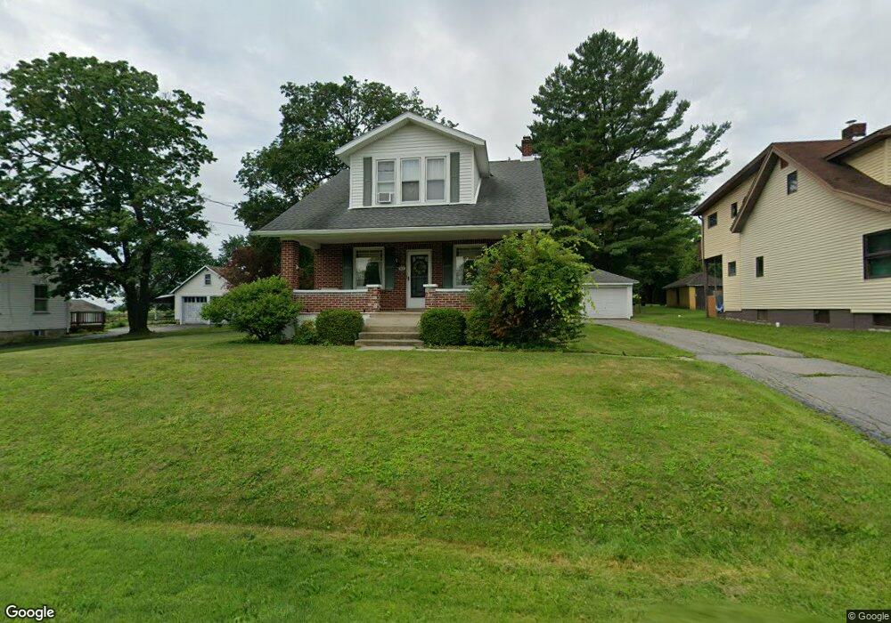 565 Monocacy Dr, Bath, PA 18014 - photo 1