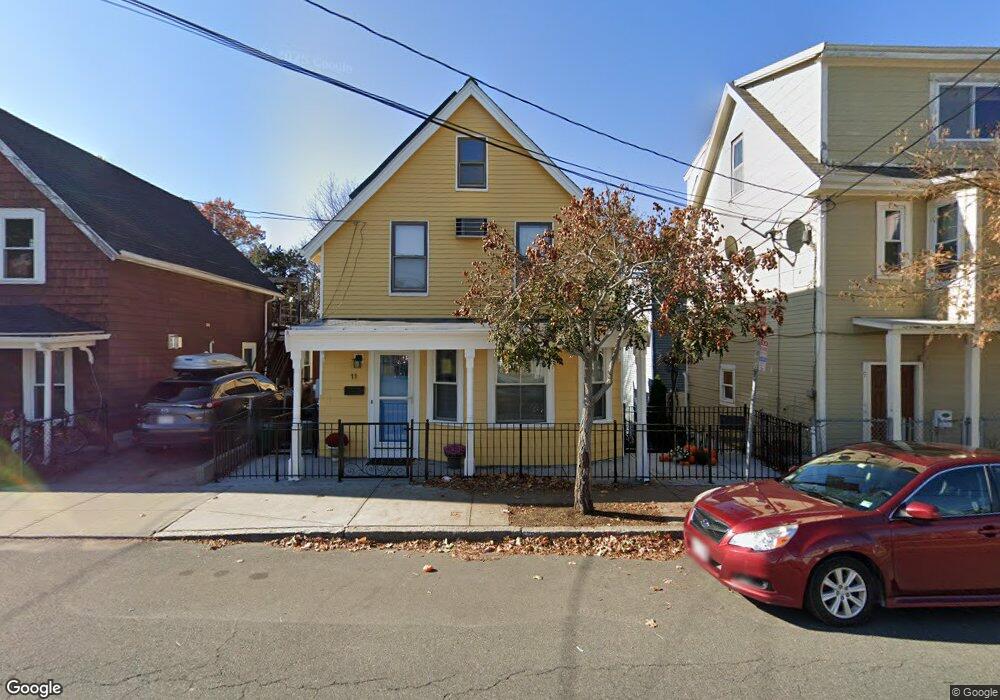 11 Cedar St, Cambridge, MA 02140 - photo 1