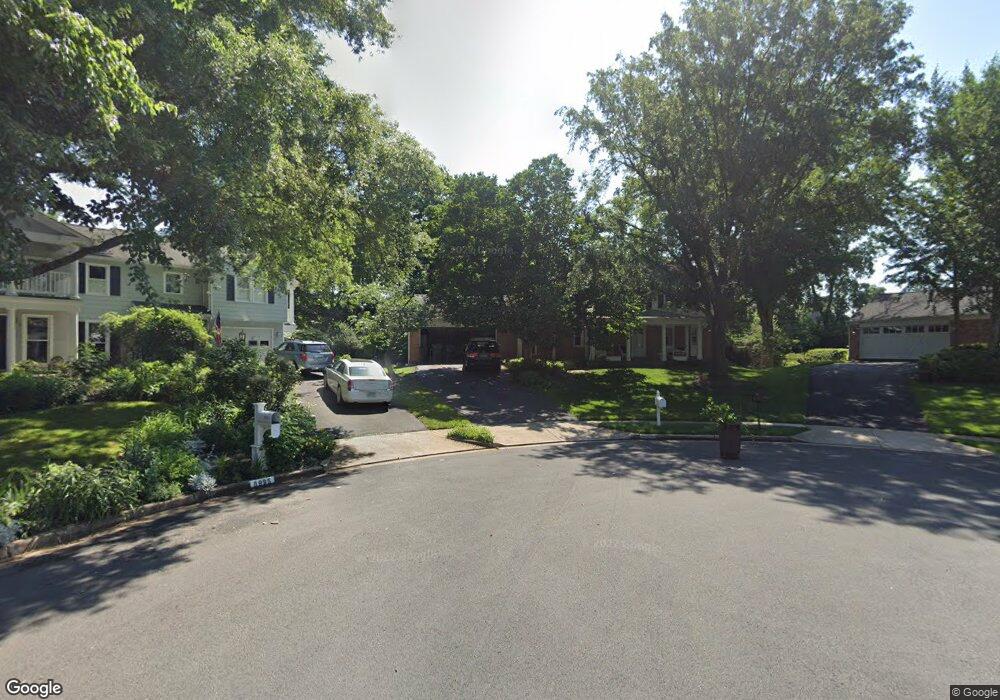 8993 Kildownet Ct, Vienna, VA 22182 - photo 1