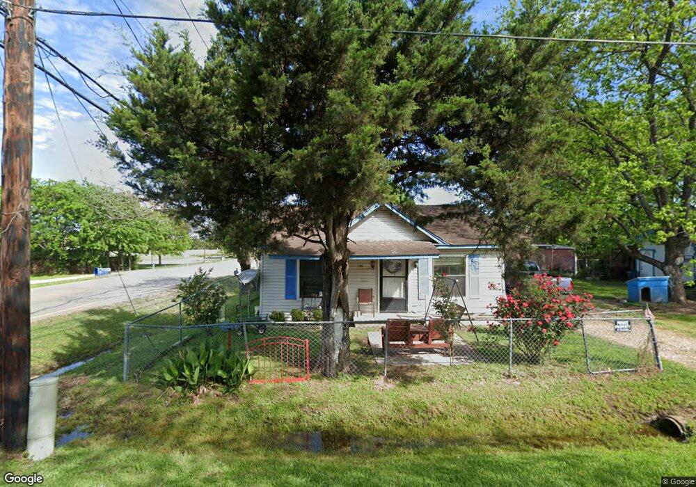 100 Avenue A, Ennis, TX 75119 - photo 1