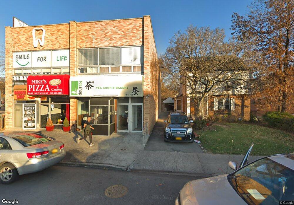 6109 Utopia Pkwy, Flushing, NY 11365 - photo 1