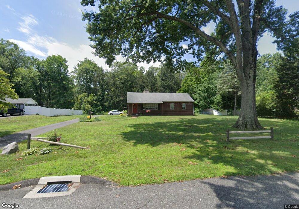 14 Wyndemere Rd, Bloomfield, CT 06002 - photo 1