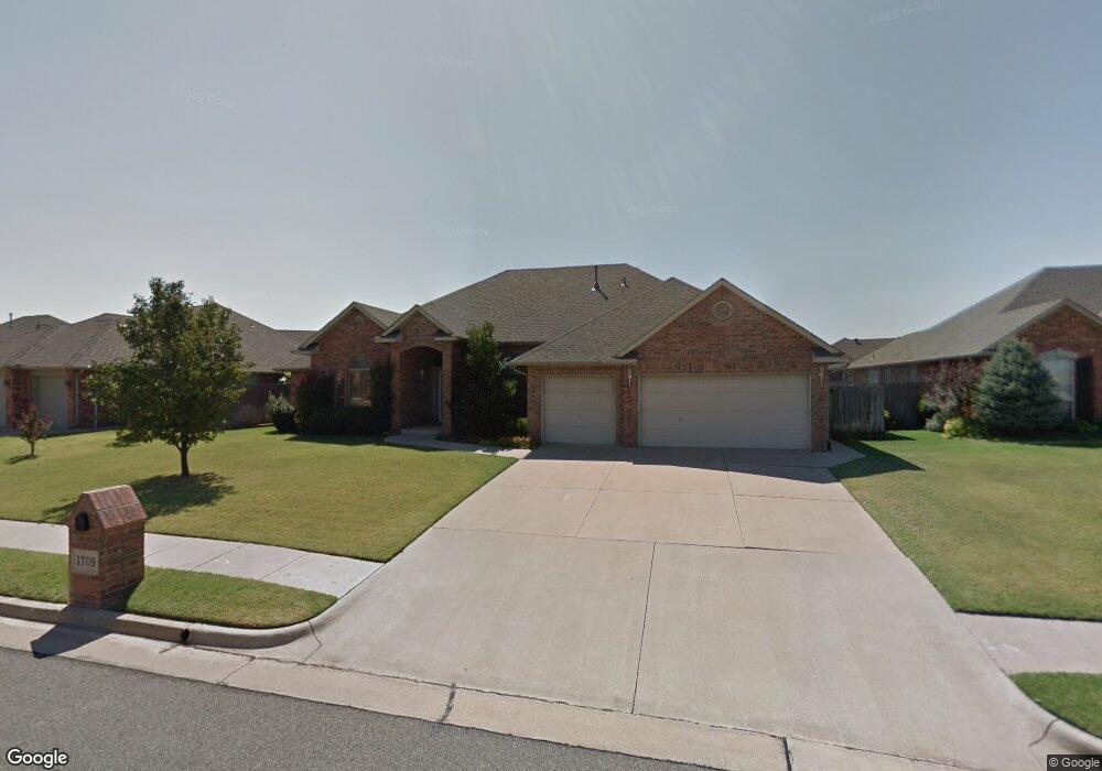 1709 Lancaster Dr, Edmond, OK 73012 - photo 1
