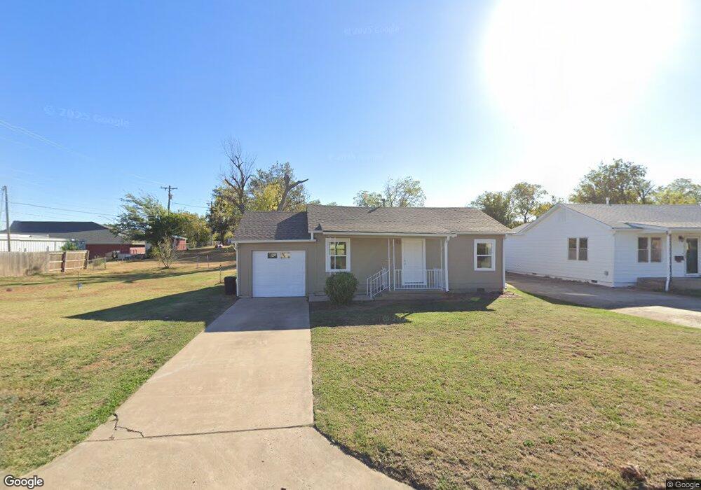 2617 N Market Ave, Shawnee, OK 74804 - photo 1