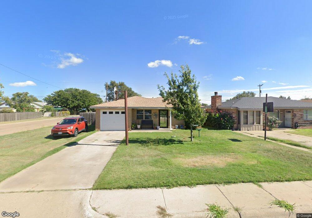 618 Elm Ave, Dumas, TX 79029 - photo 1