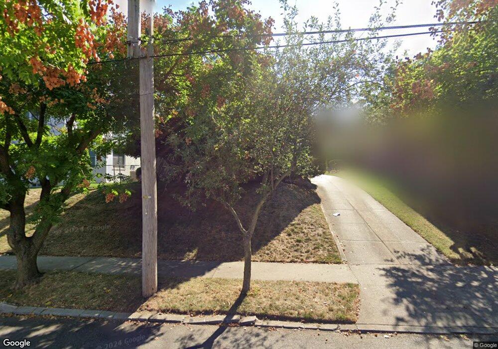 3327 168th St, Flushing, NY 11358 - photo 1