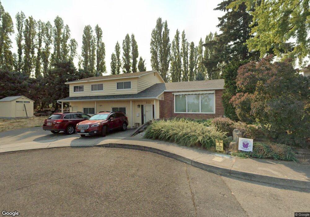 312 W 21st St, the Dalles, OR 97058 - photo 1
