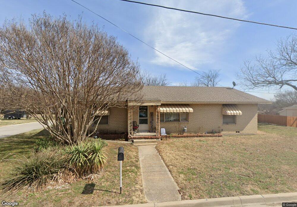 301 S Cowan St, Decatur, TX 76234 - photo 1