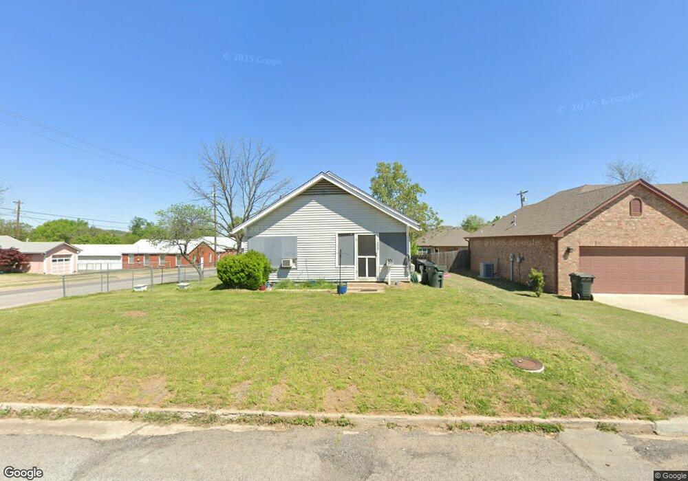 1303 E Fairview Ave, Sapulpa, OK 74066 - photo 1