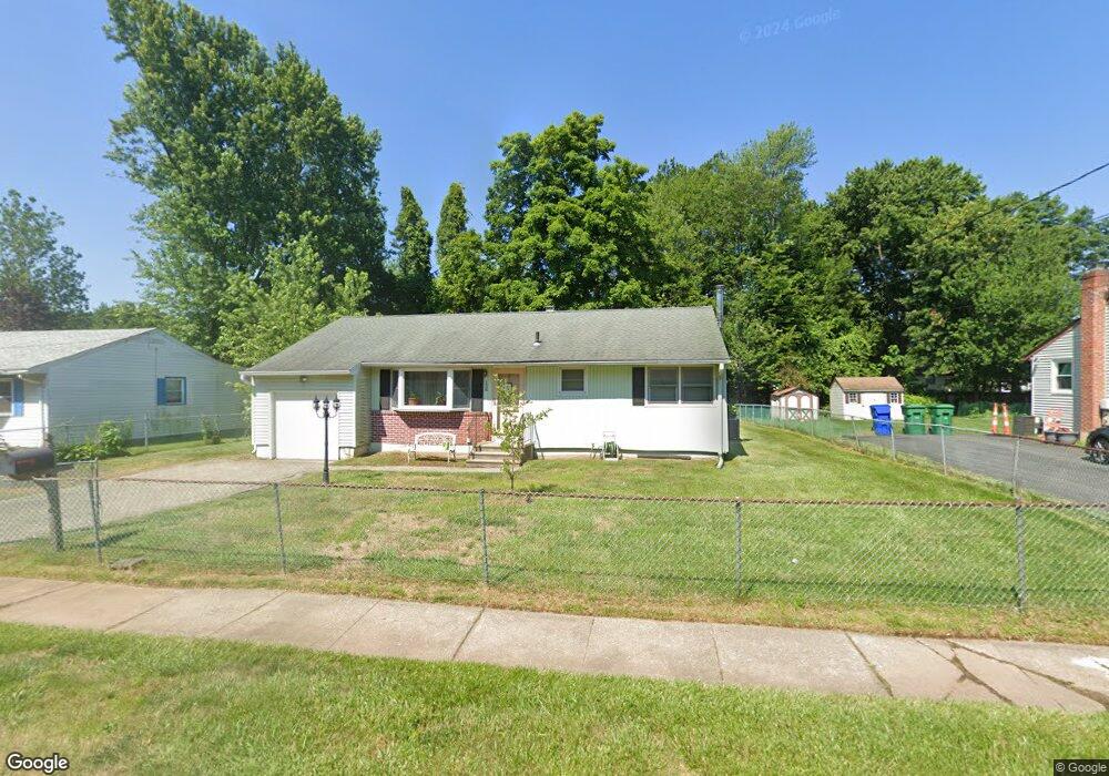 136 E Harold St, Bloomfield, CT 06002 - photo 1