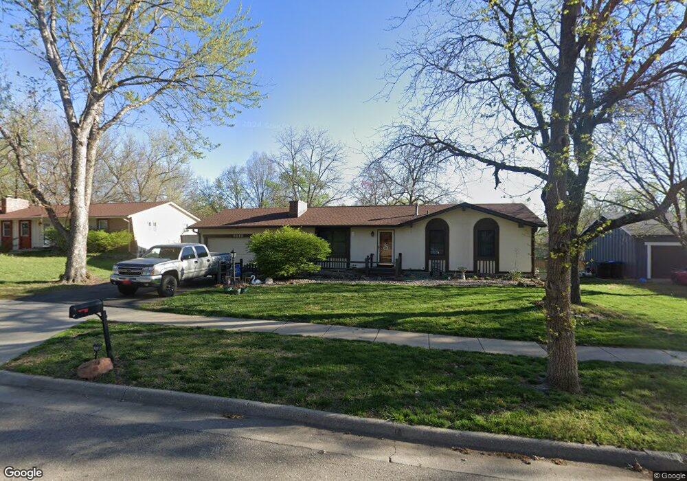 4848 SW Cochise Ave, Topeka, KS 66614 - photo 1