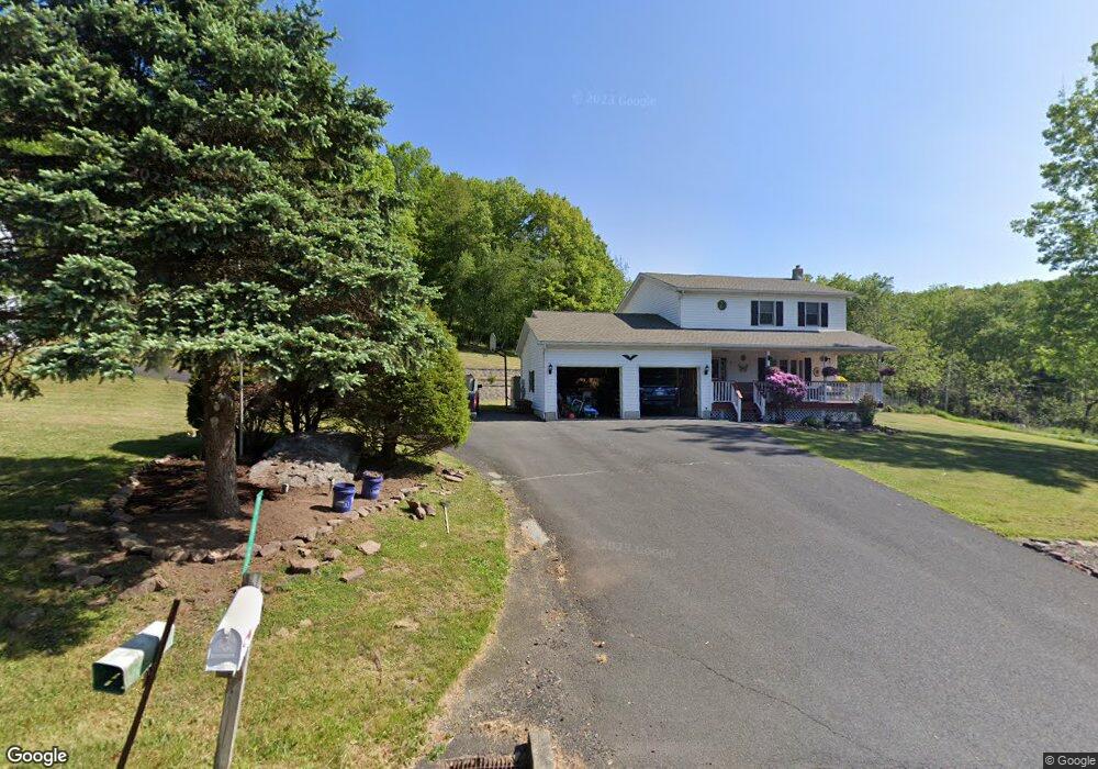 31 Chipperfield Dr, Effort, PA 18330 - photo 1