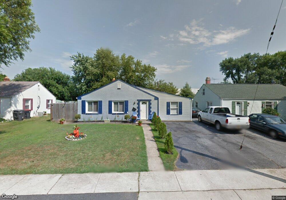 320 Howell Dr, New Castle, DE 19720 - photo 1