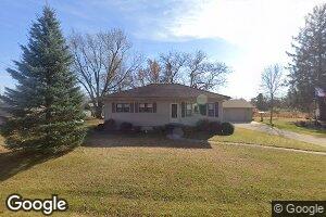 310 South St, Dundee, IA 52038