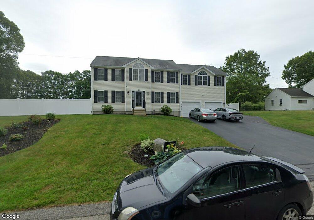 2 Locust Hill Ln, Whitman, MA 02382 - photo 1