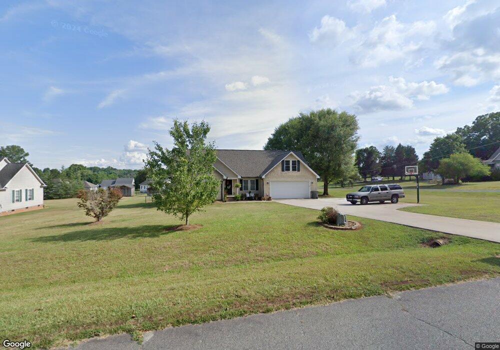 2720 Hayfield Dr, Asheboro, NC 27205 - photo 1