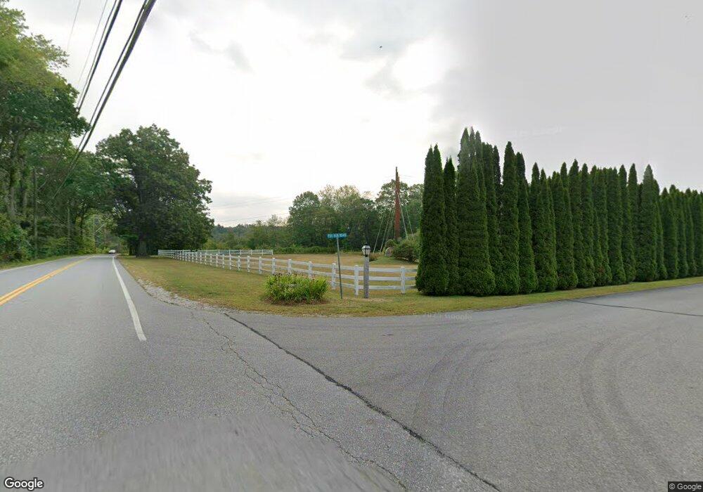 10 Fox Run Rd, Amherst, NH 03031 - photo 1