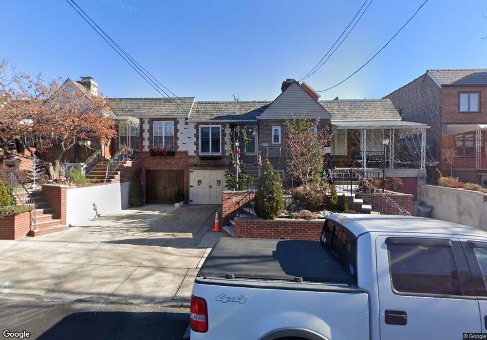 53117 63rd St, Maspeth, NY 11378 - photo 1