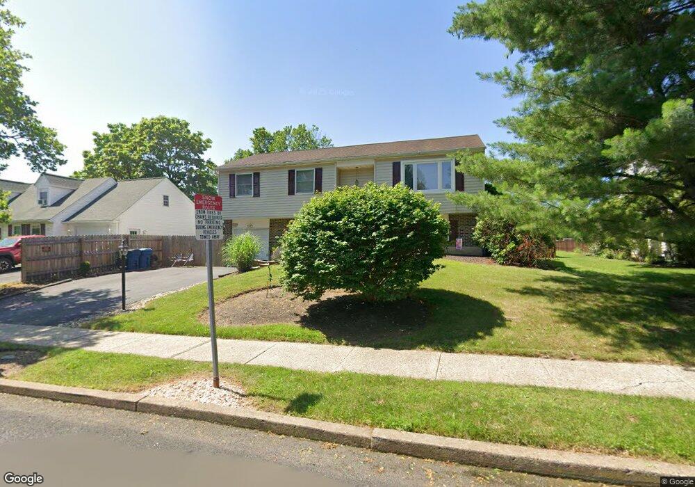 783 Whistle Stop Ln, Quakertown, PA 18951 - photo 1