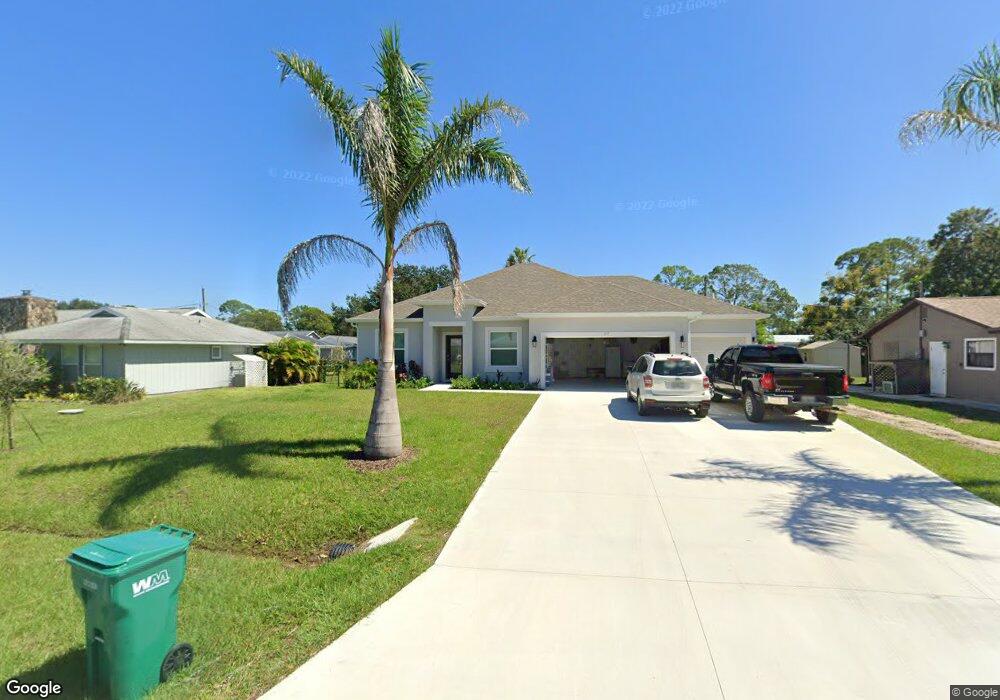 577 Ray St, Sebastian, FL 32958 - photo 1