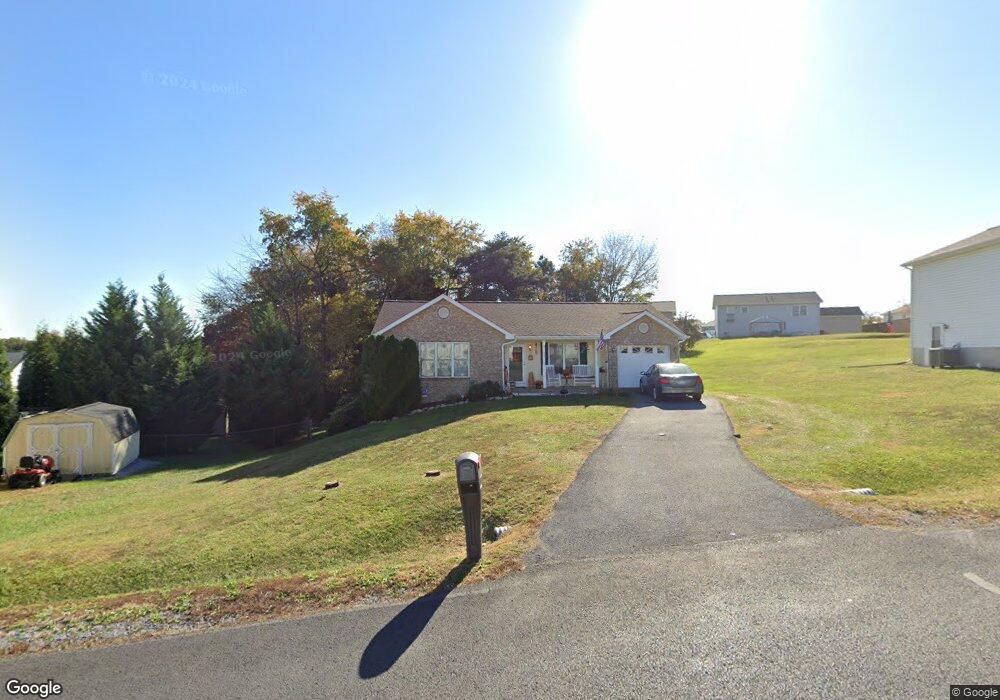 262 Moonlight Ln, Martinsburg, WV 25404 - photo 1