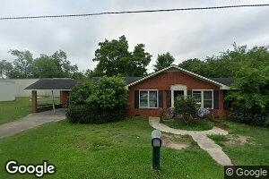 121 E Bay Ave, Doerun, GA 31744