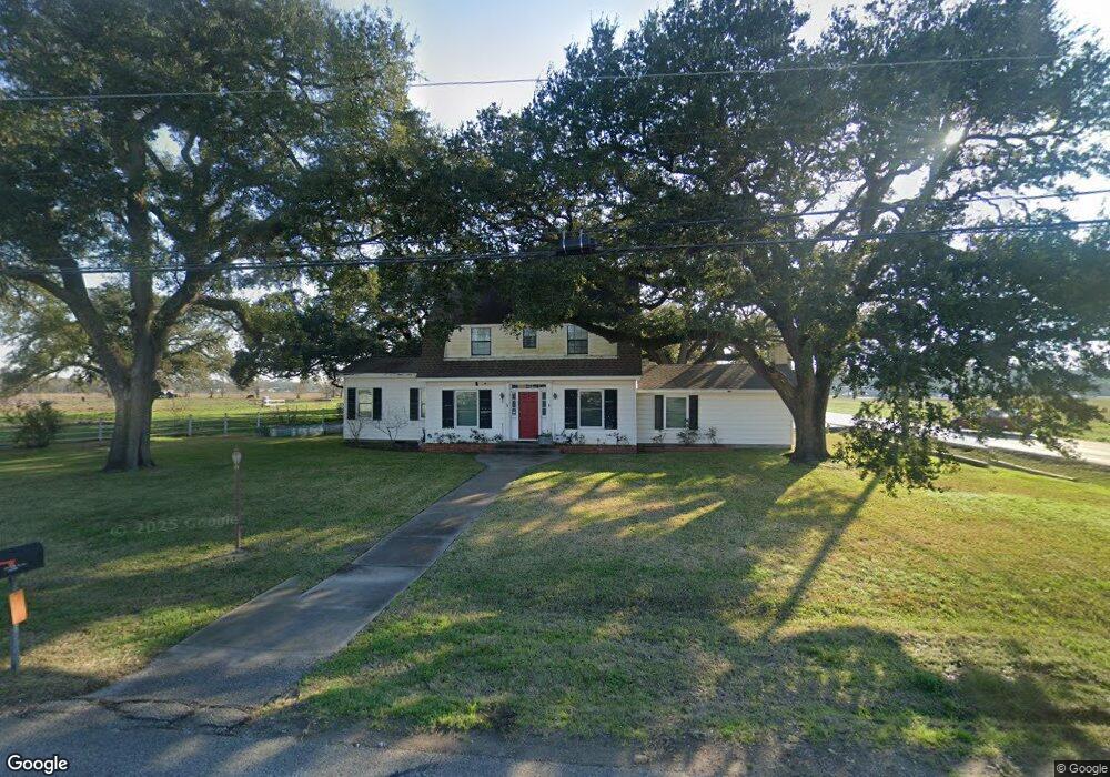 1326 N Gordon St, Alvin, TX 77511 - photo 1