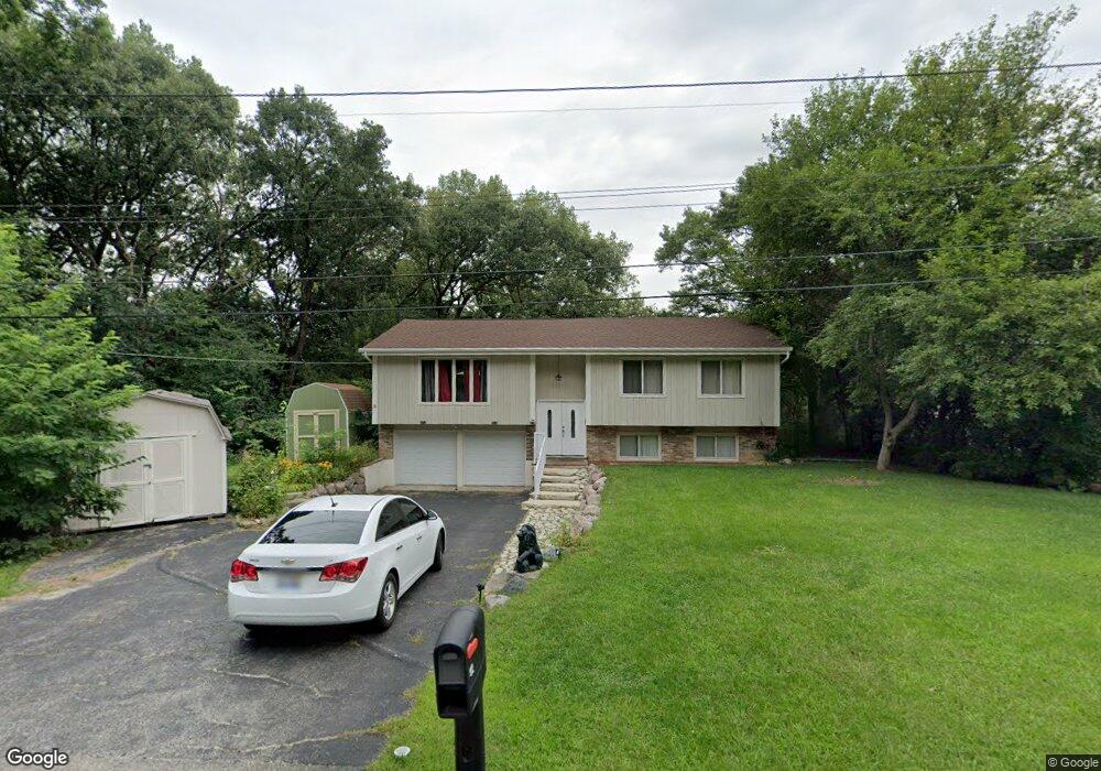 52 Lake Shore Dr unit 4, Carpentersville, IL 60110 - photo 1