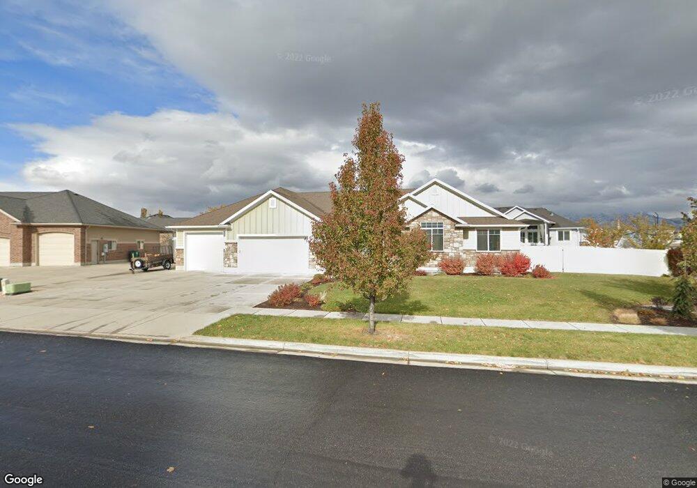 1372 W Timbercreek Ln, Layton, UT 84041 - photo 1