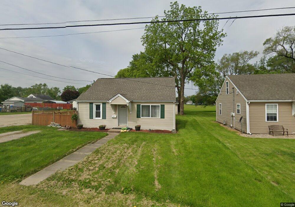 817 N 16th St, Mattoon, IL 61938 - photo 1