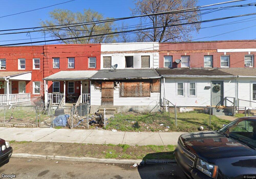 823 Tulip St, Camden, NJ 08104 - photo 1