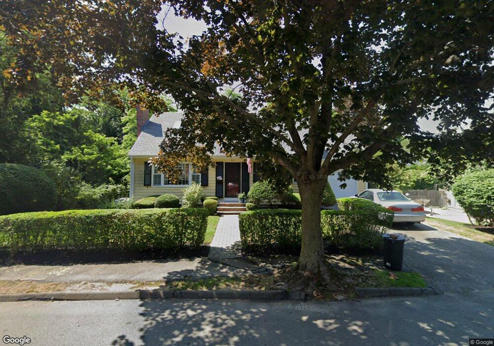 25 Hawthorn Rd, Marblehead, MA 01945 - photo 1