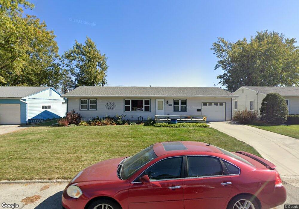 906 E 15th St S, Newton, IA 50208 - photo 1