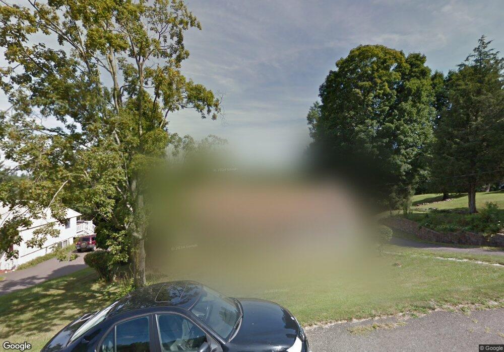 102 Plumb Rd, Middletown, CT 06457 - photo 1