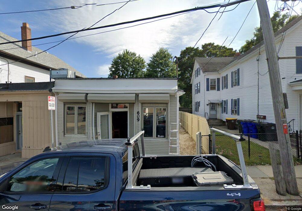 609 Locust St, Fall River, MA 02720 - photo 1