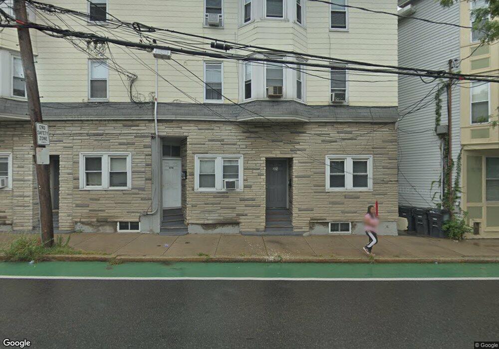 37 Summer St unit 3, Somerville, MA 02143 - photo 1