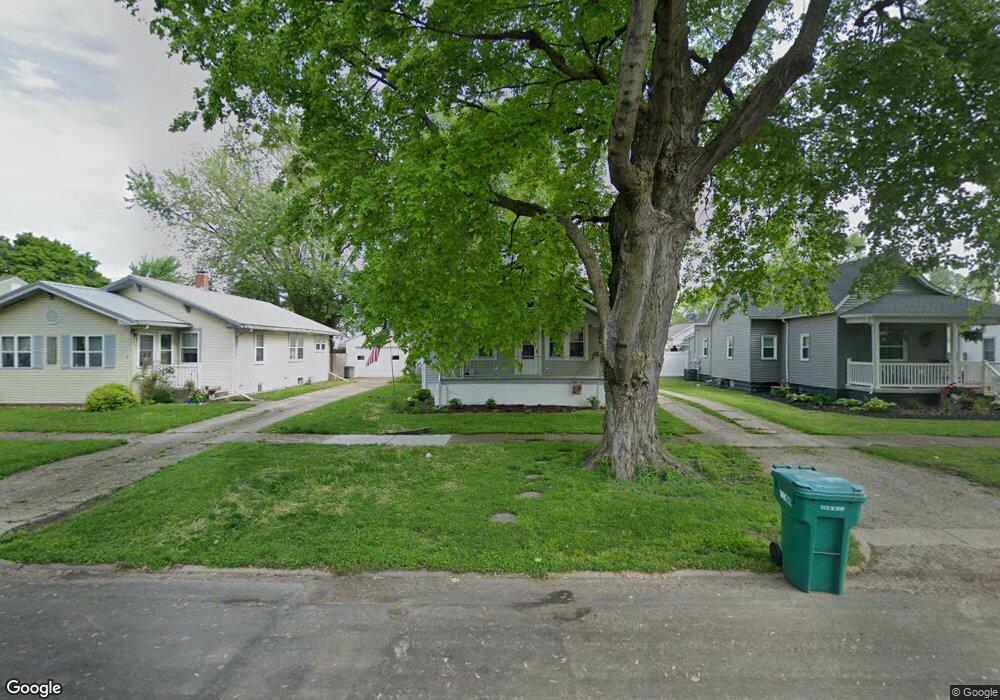 2912 Moultrie Ave, Mattoon, IL 61938 - photo 1