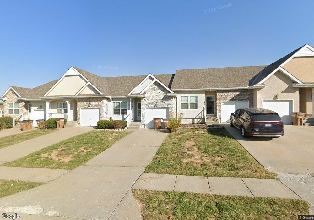 1624 Ridgeway Dr, Raymore, MO 64083 - photo 1