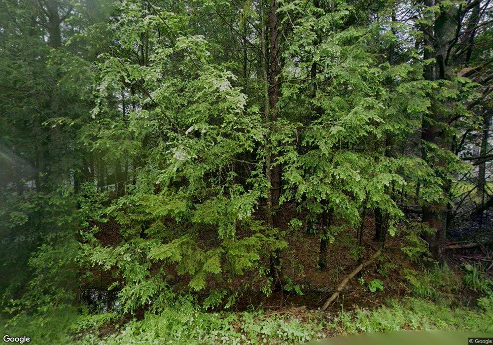 402 Hemlock Dr 402 Dr, Pocono Summit, PA 18346 - photo 1