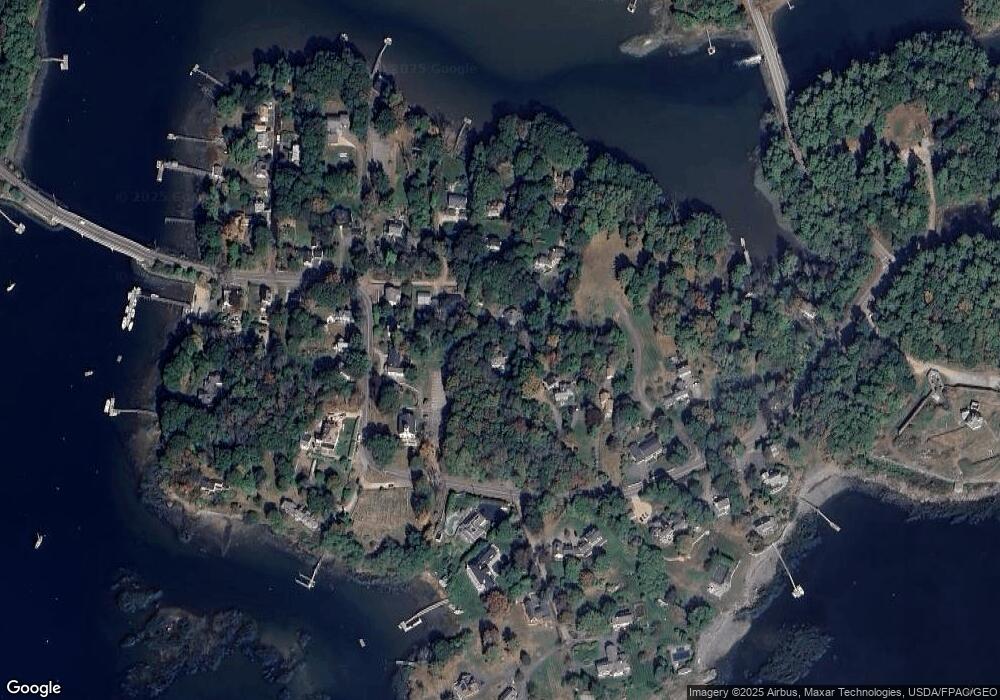 10 Sparhawk Ln, Kittery Point, ME 03905 - photo 1