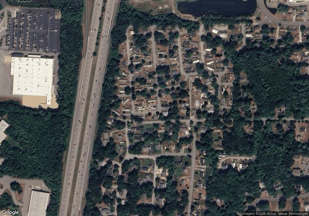 71 Carolyn Ave, Seabrook, NH 03874 - photo 1