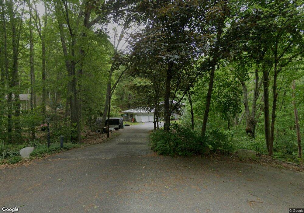 32 Robin Vale Dr, North Scituate, RI 02857 - photo 1