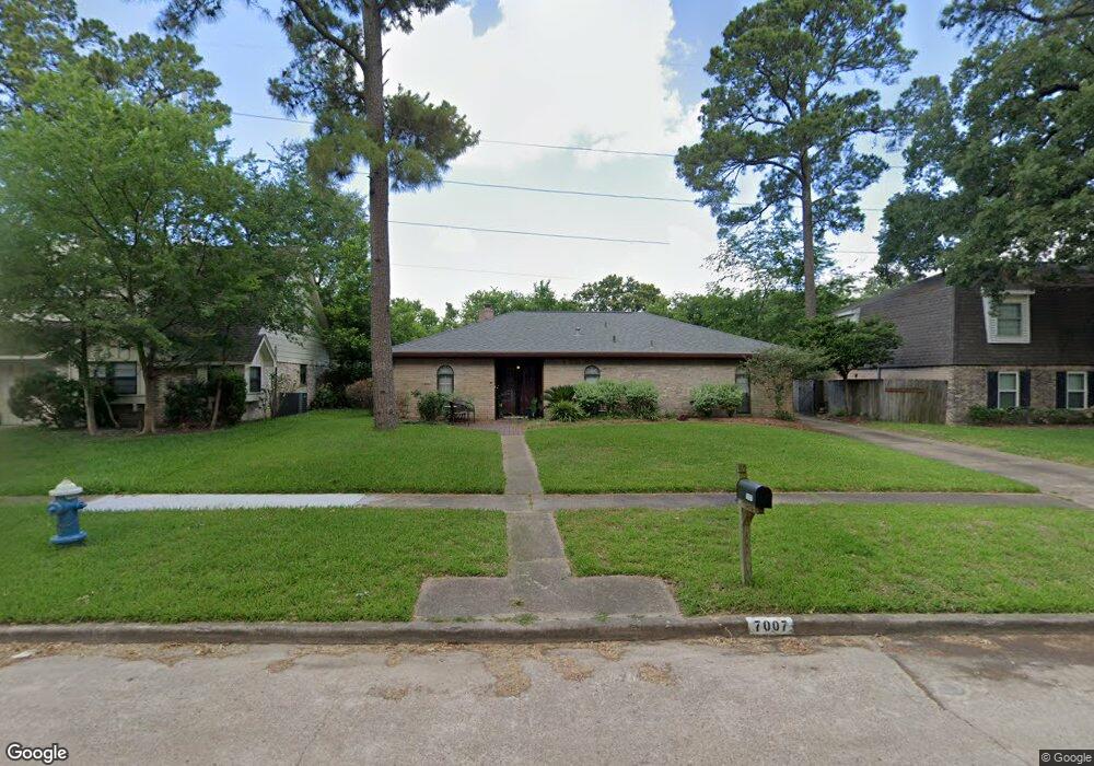 7007 Oak Bough Dr, Houston, TX 77088 - photo 1