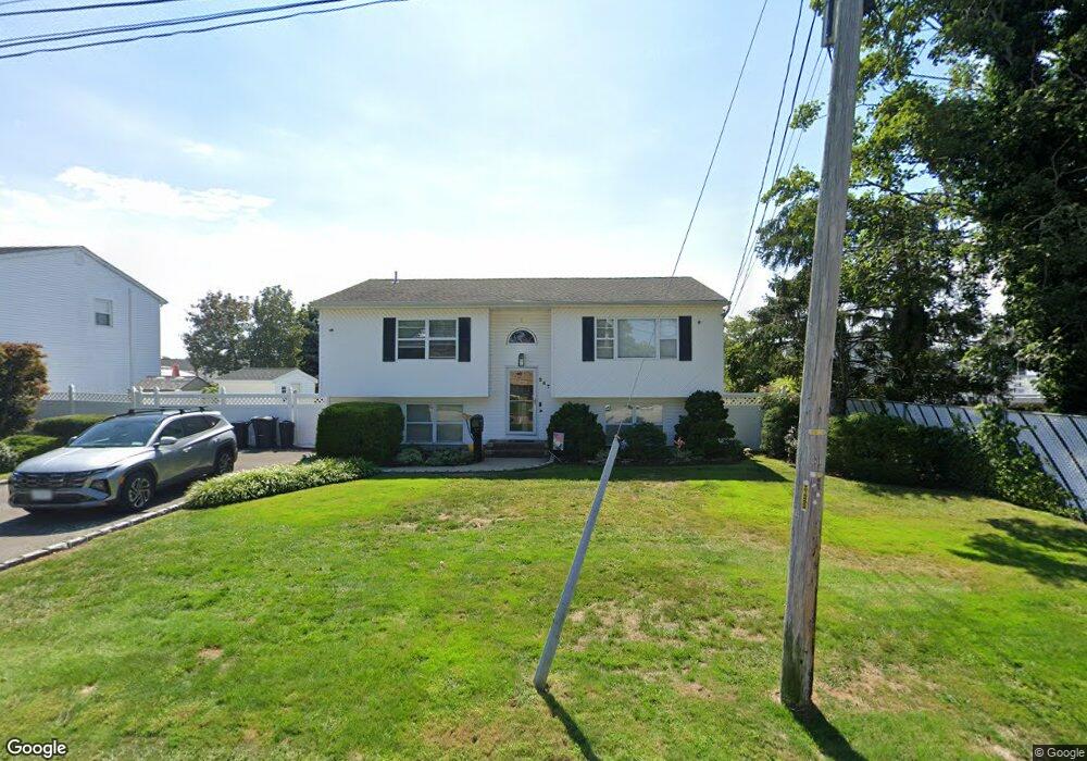 247 46th St, Lindenhurst, NY 11757 - photo 1