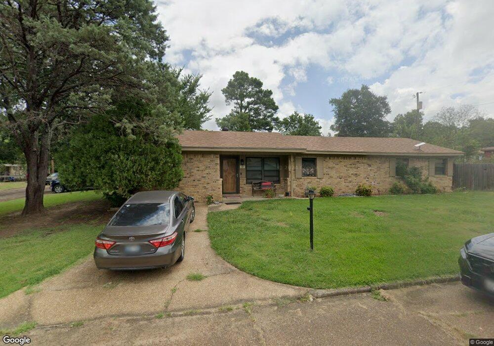 148 Crestview Dr, Hugo, OK 74743 - photo 1