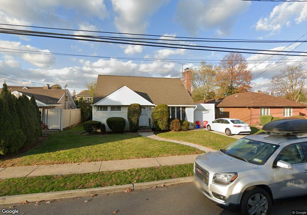 23 Marshall St, Oceanside, NY 11572 - photo 1